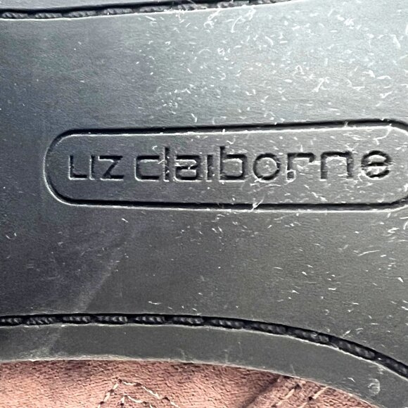 Liz Claiborne Refined Comfort Faux Suede Womens Ankle Booties Side Zippers 10M - Picture 3 of 16